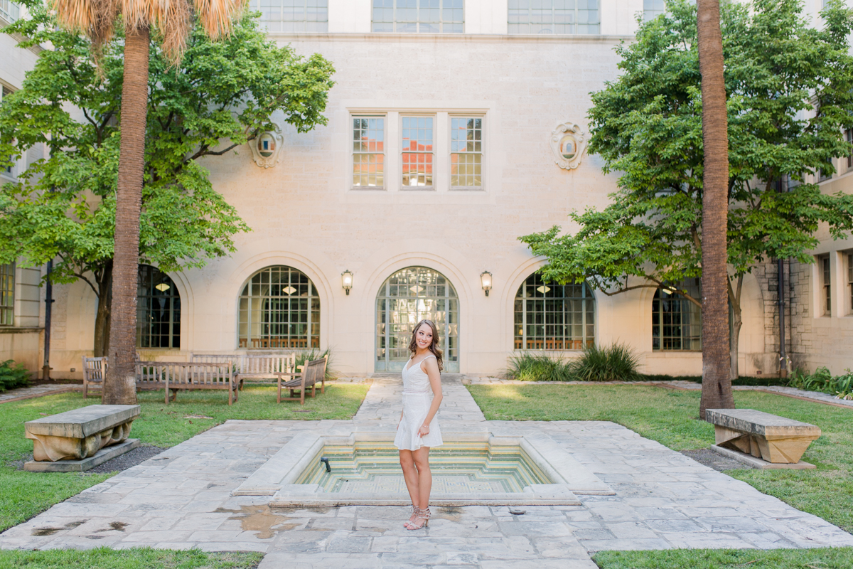 Lauren Garrison Senior Photographer