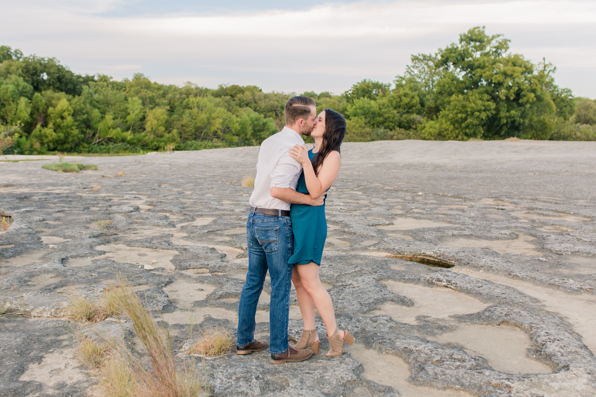 austin engagement photographer lauren garrison
