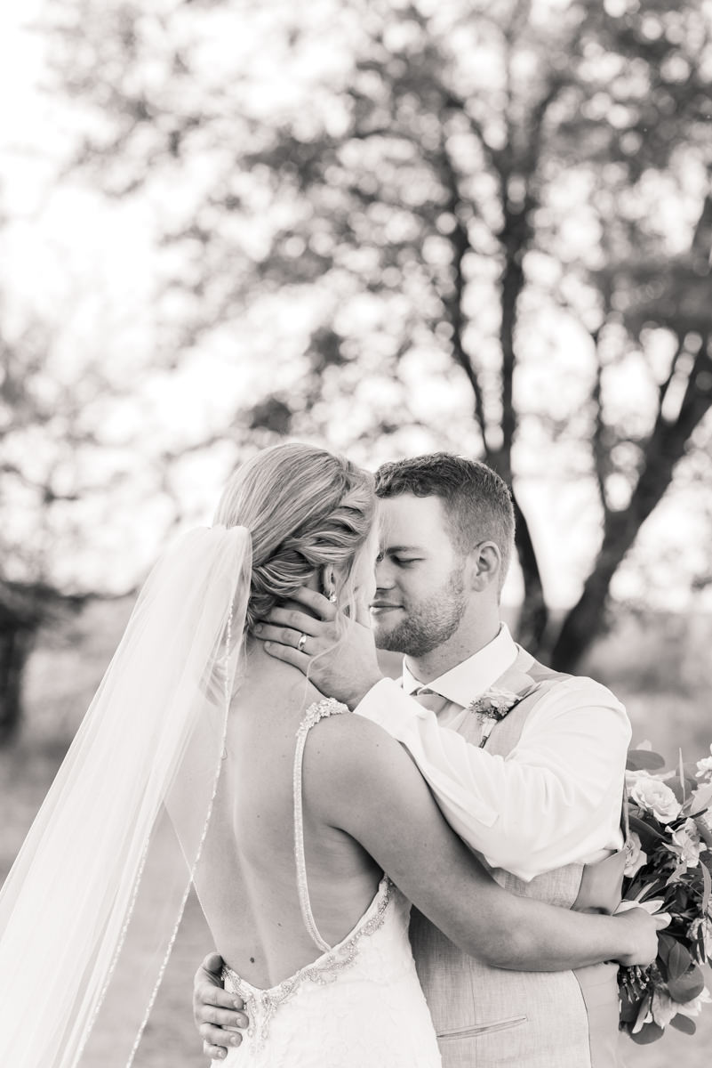 Austin ranch wedding sunset bride & groom portraits 