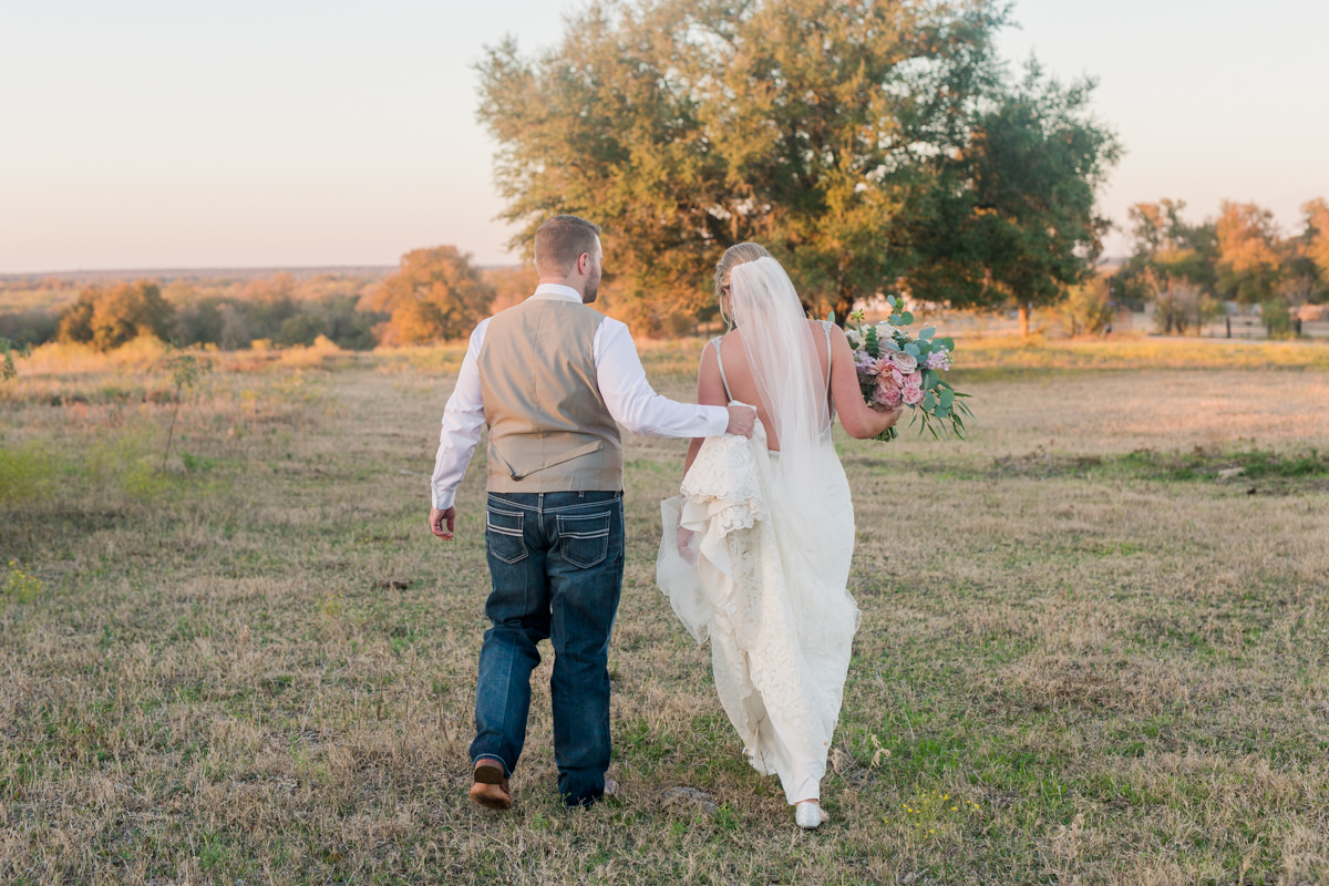 Austin ranch wedding sunset bride & groom portraits 