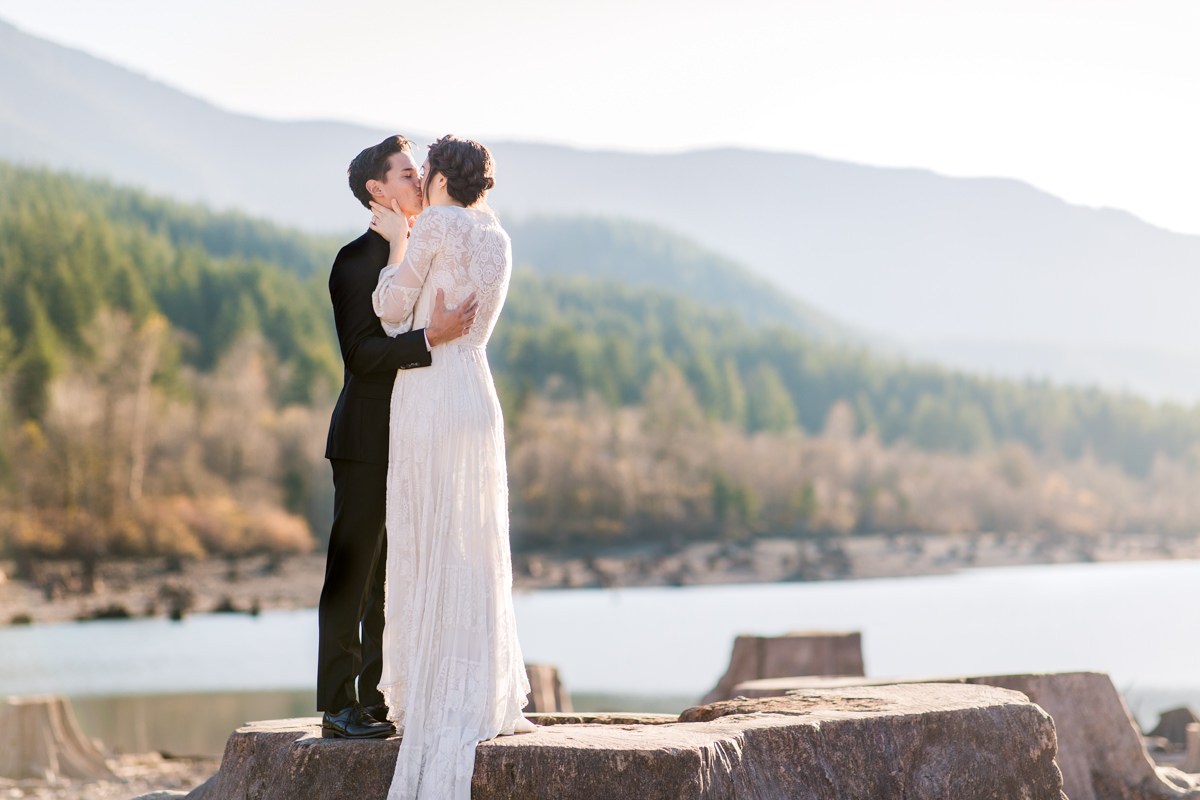 Adventure Elopement Washington 