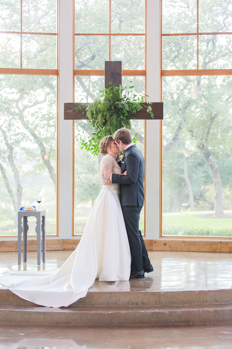 Winter Wonderland Canyonwood Ridge Wedding Pictures 