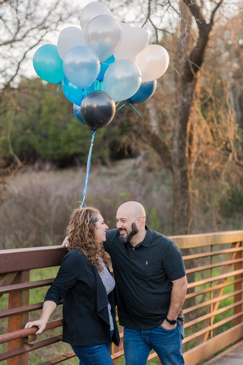 Engagement Photos with Balloons 