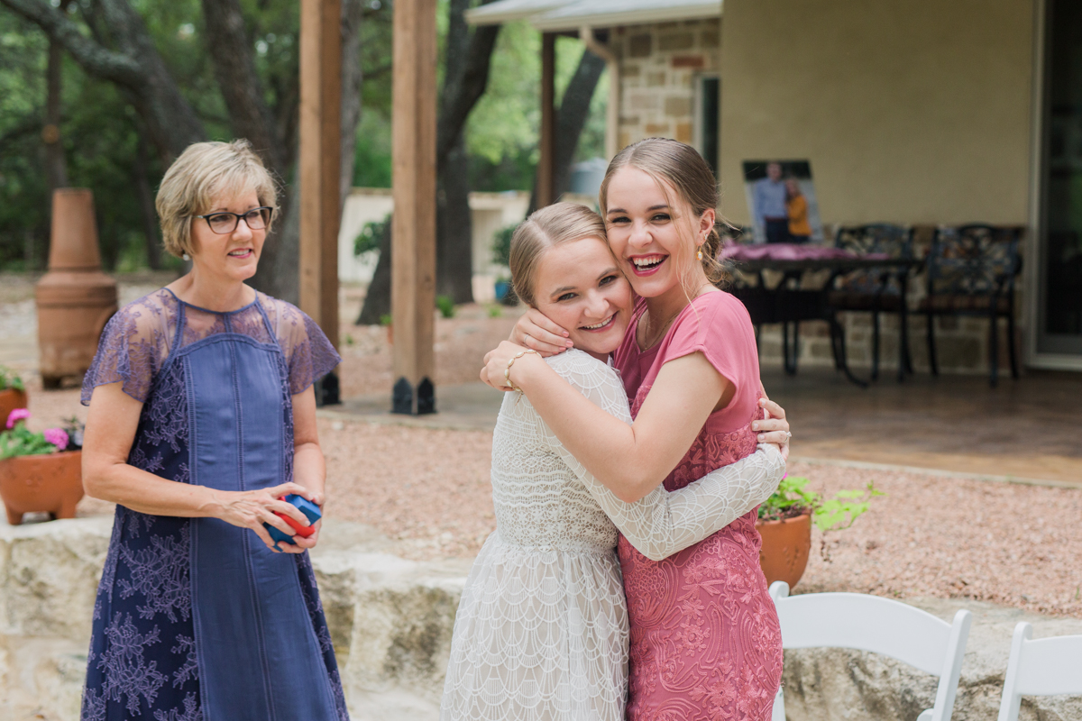 candid family photo wedding