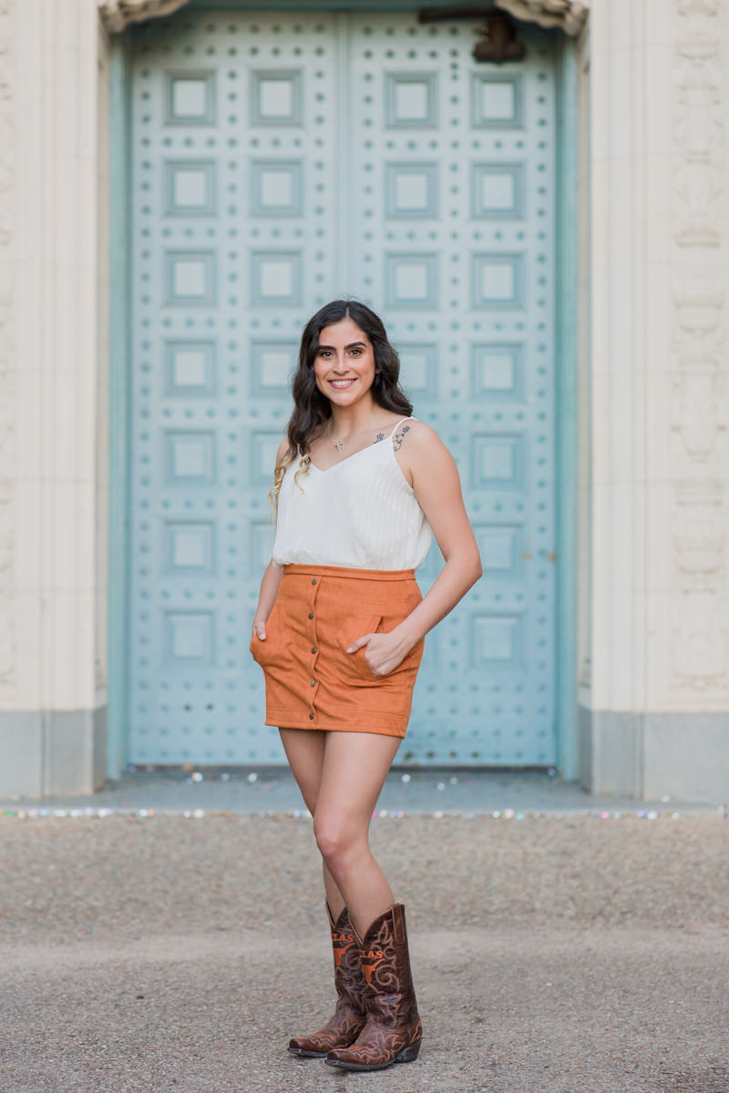ut austin blue door pictures