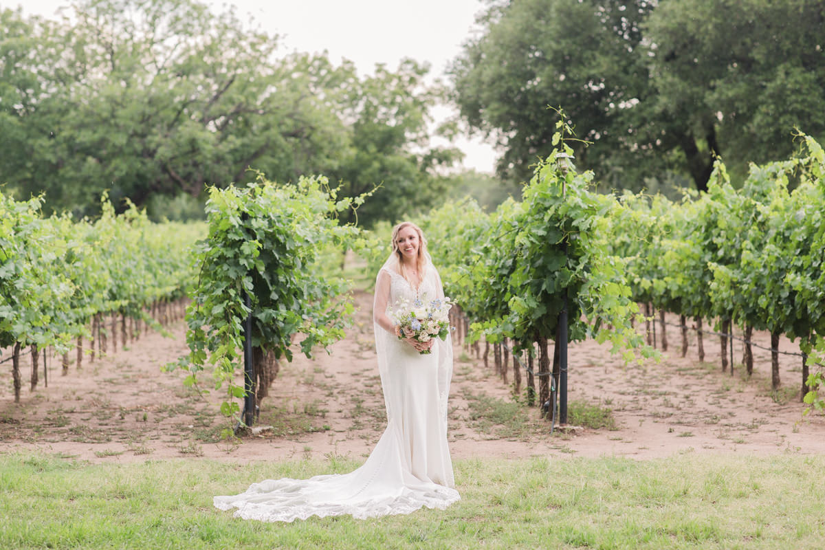 west Texas vineyard wedding