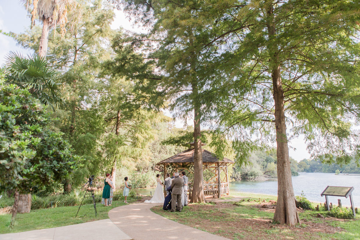 Landa Park, New Braunfels, Texas Wedding