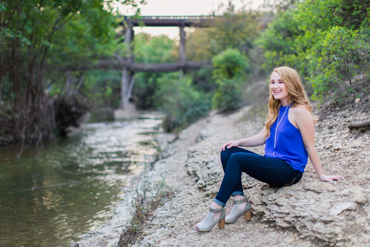 Brushy Creek Senior Photos | laurengarrisonphotography.com