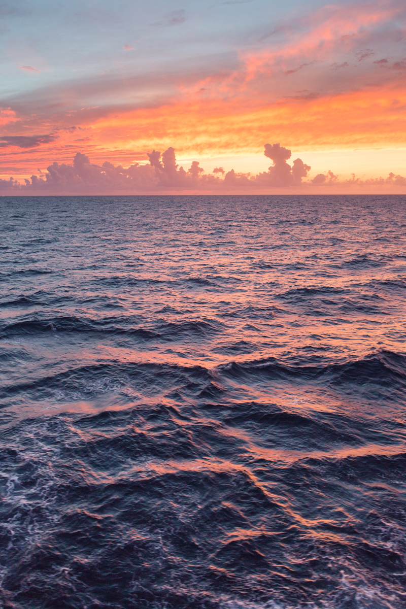 Cruise Sunset travel