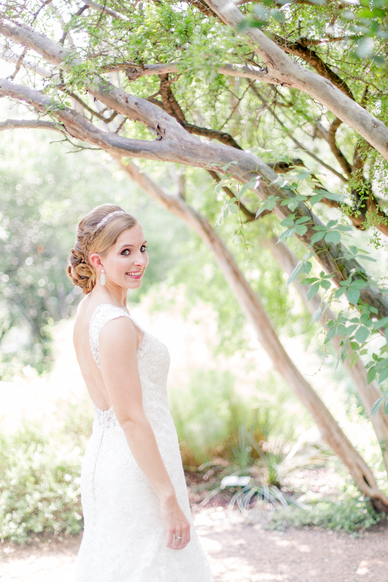 Light and Airy Austin Bridal Portaits