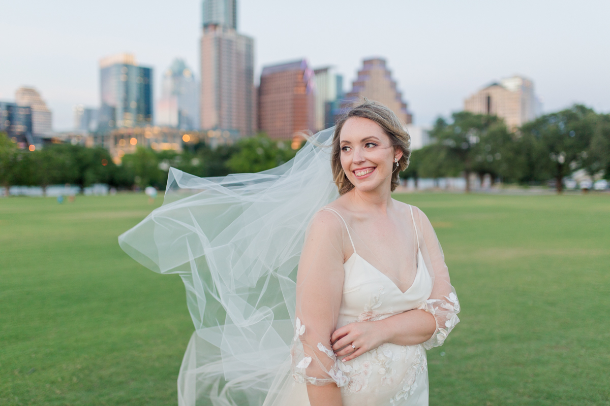 Austin Downtown Skyline Bridal Picture