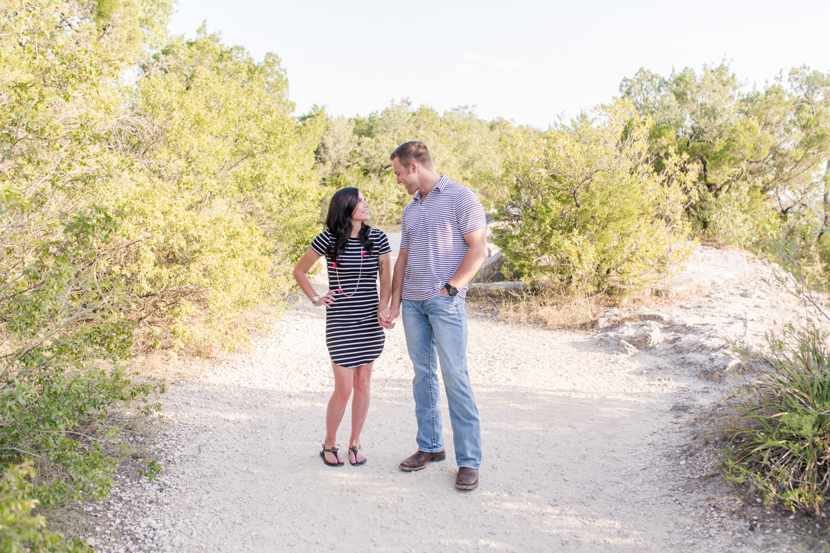 Mount Bonnell Engagement Pictures