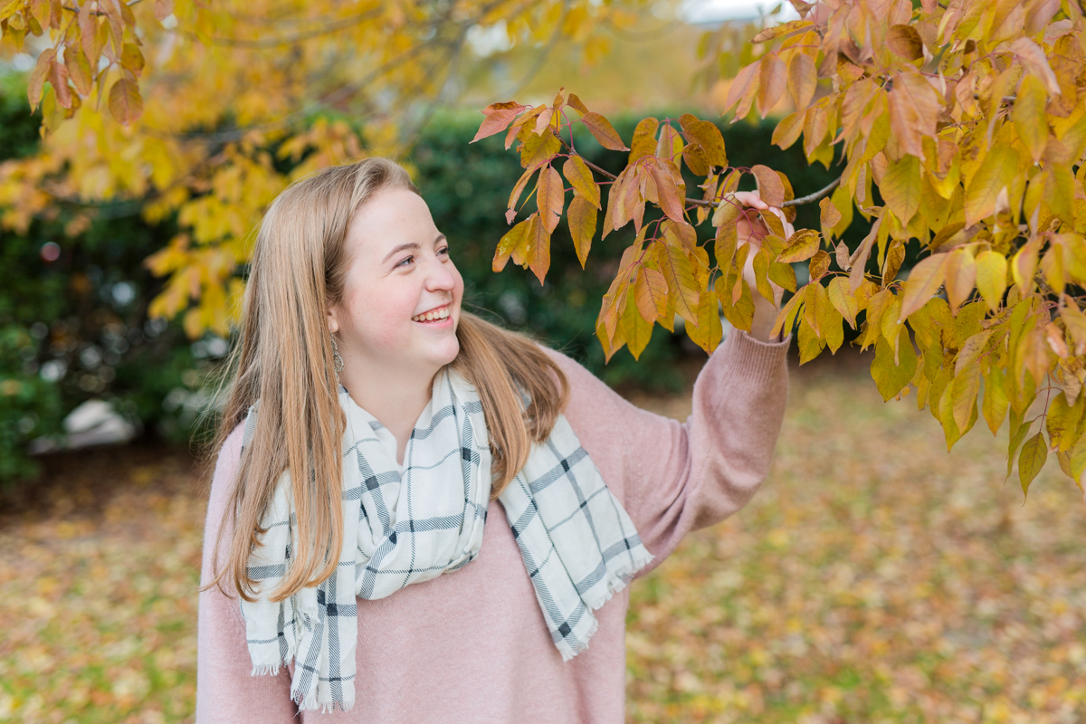 autumn colors senior photos