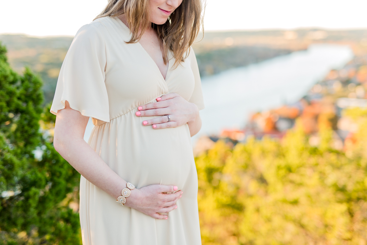 Maternity Pictures Mount Bonnell
