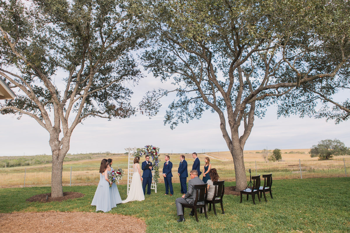 Why Intimate Backyard Weddings are AMAZING