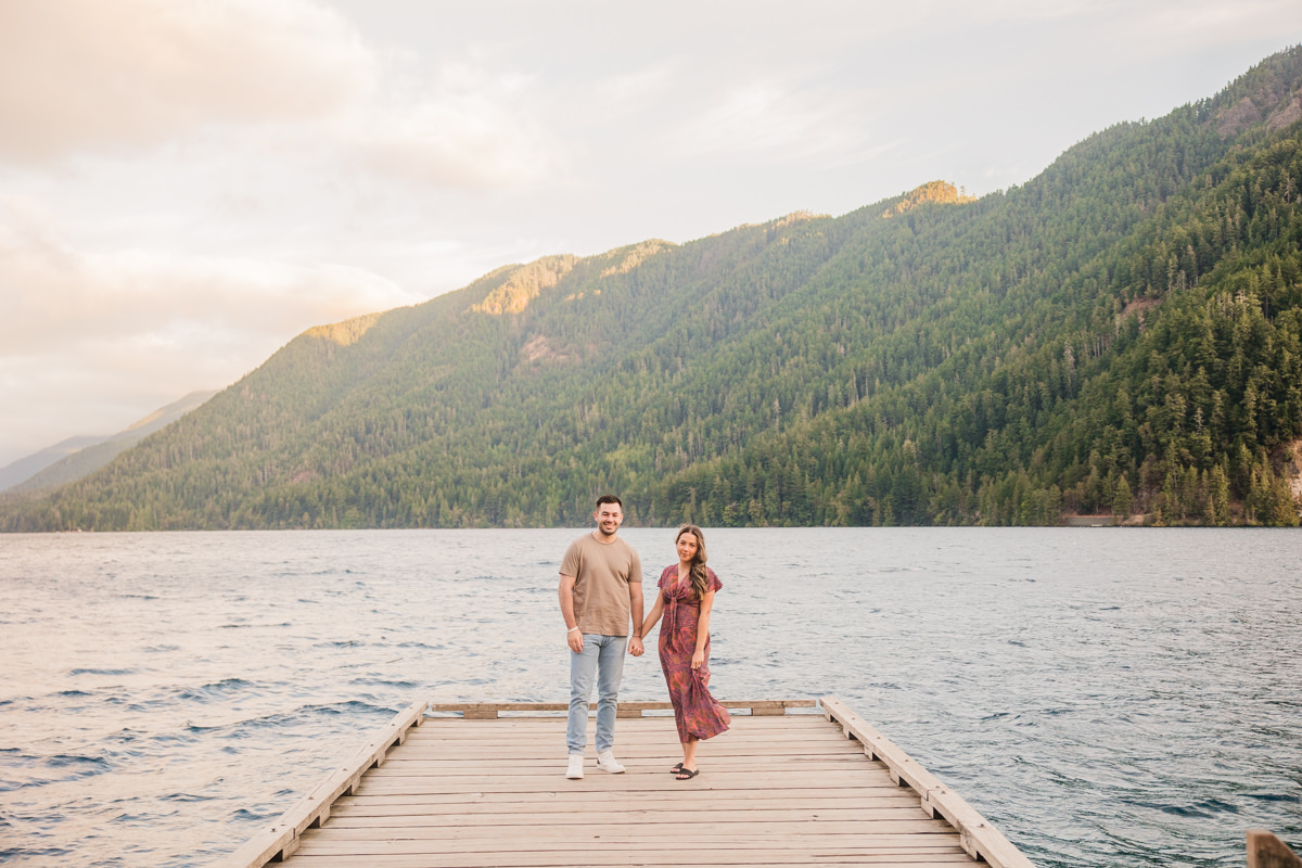 We had the whole lake to ourselves as we watched the sun rise over the mountains. ✨ The trees surrounding Lake Crescent were glowing, and the crystal clear blue water looked even more pretty. We immediately knew this view was worth waking up early and driving in the dark.