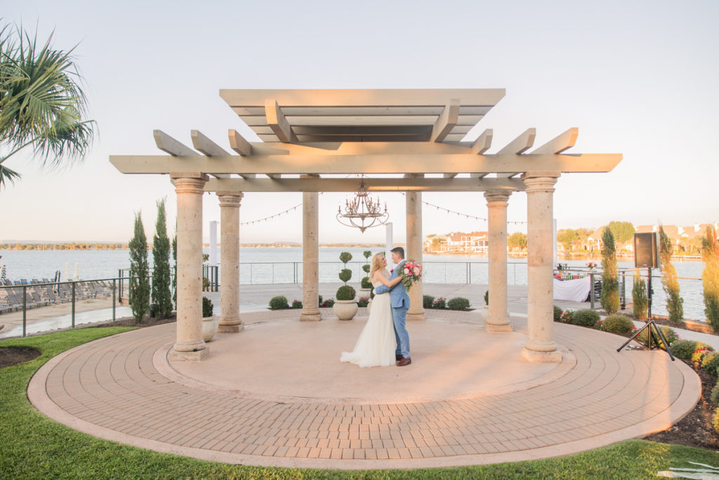 Horseshoe Bay Resort. Austin, Texas Elopement Guide