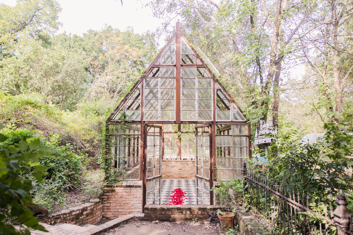 Rustic Greenhouse Photo Location