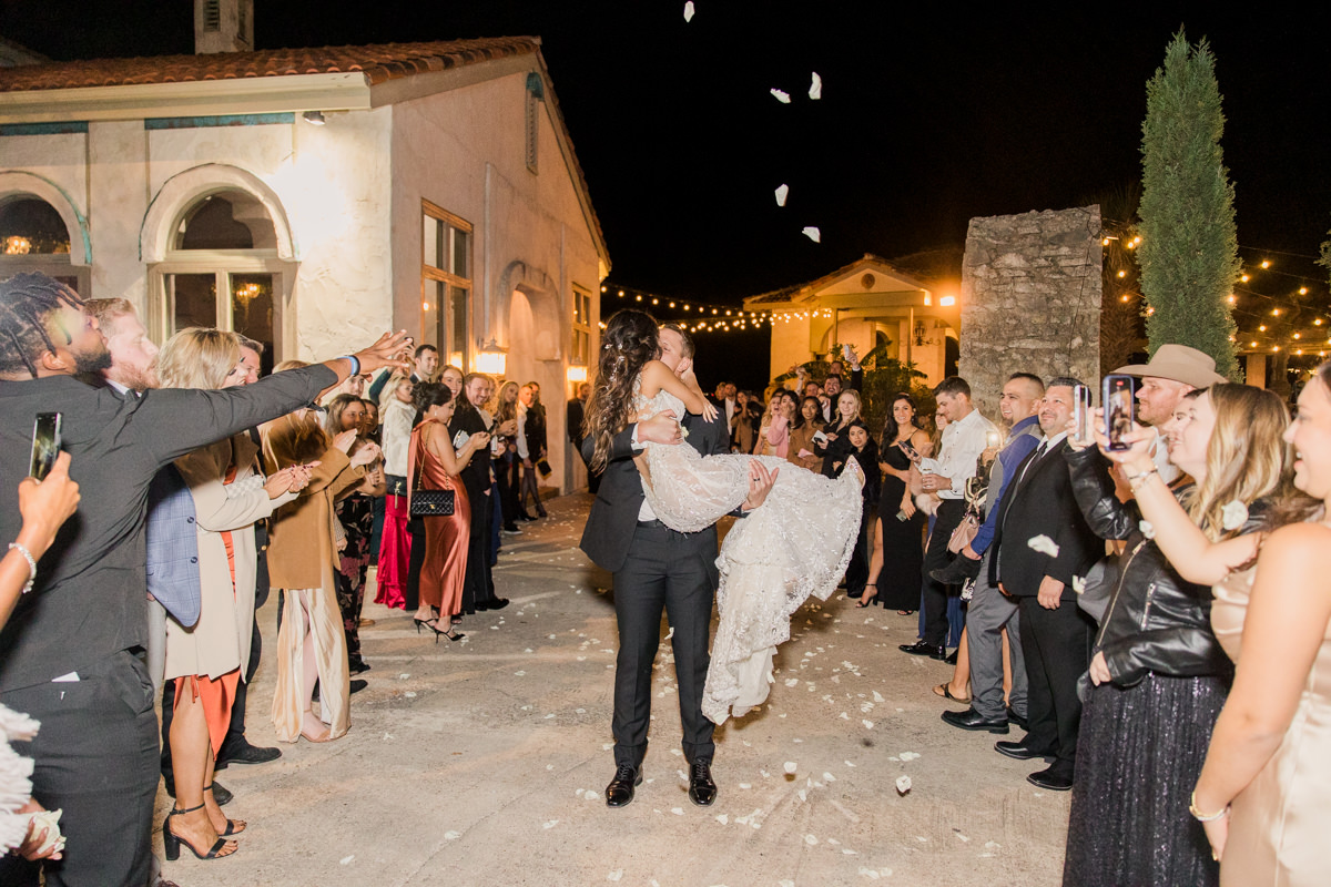 Romantic Villa Antonia Wedding
