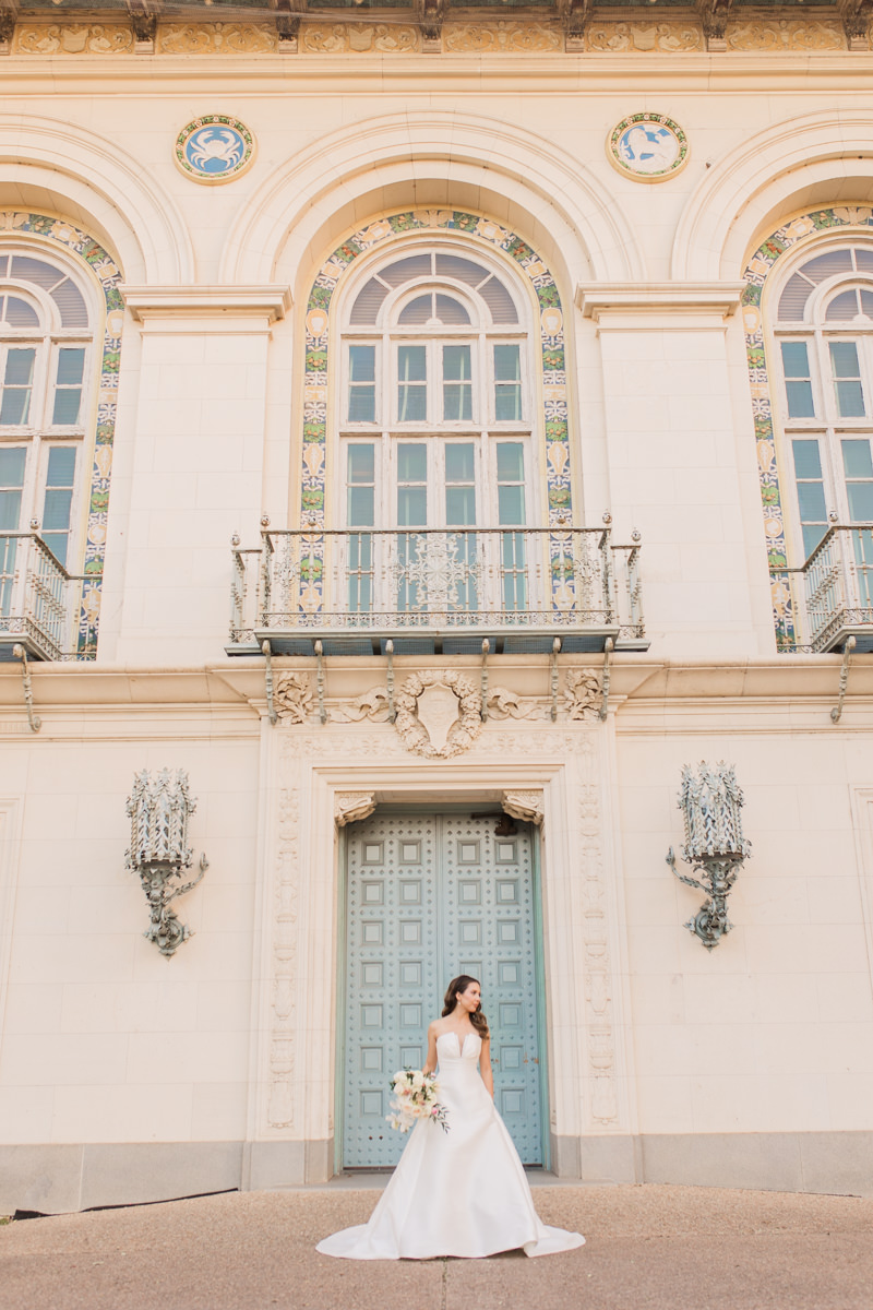 Elegant UT Austin Bridal Photos