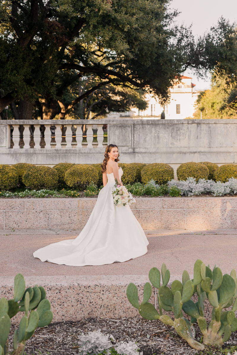 Elegant UT Austin Bridal Photos