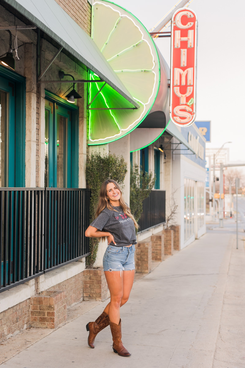 chimys san marcos square senior photos