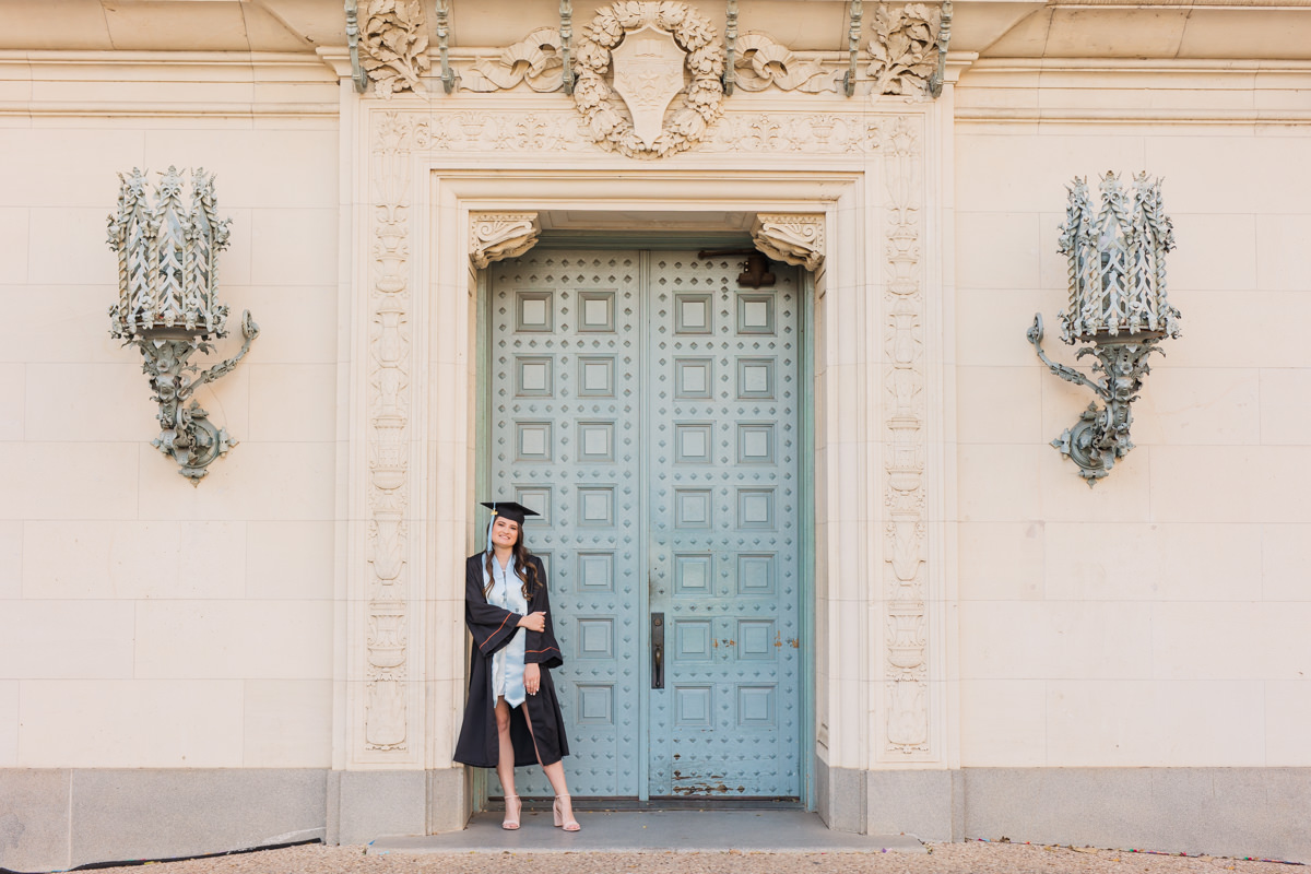 UT Austin Blue Door Senior Pictures