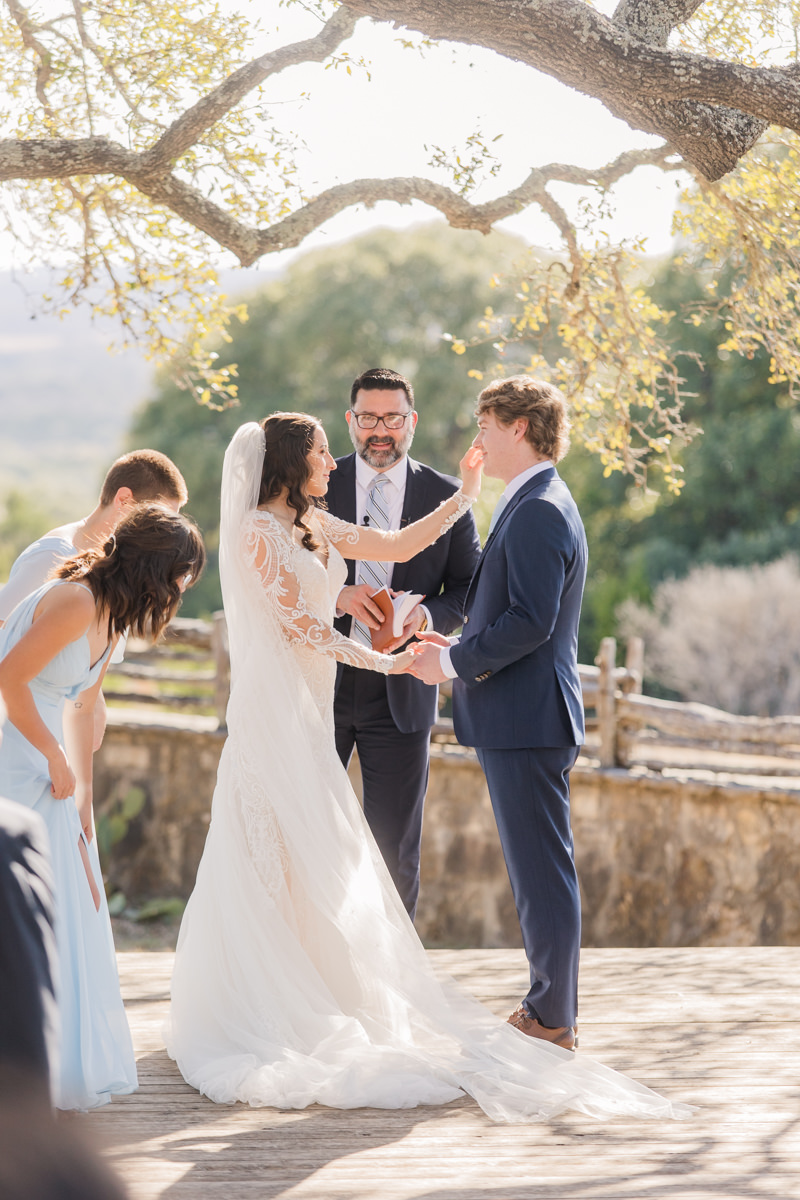 Inspiring Oaks Ranch Wedding in Wimberley