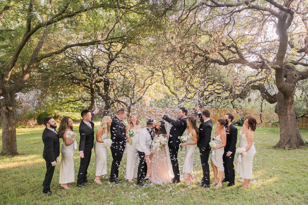 confetti wedding party