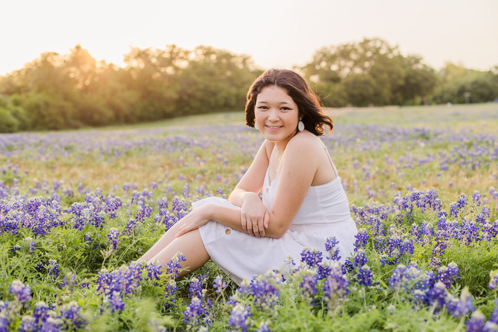 Best Senior Photo Locations in Austin – Brushy Creek Park Cedar Park Bluebonnets