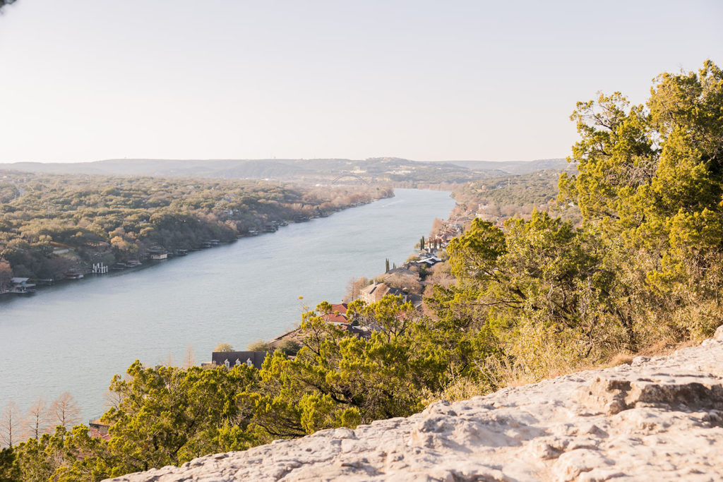 Best Senior Photo Locations in Austin – Mount Bonnell