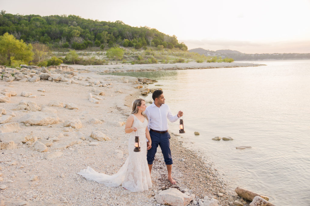 Canyon Lake Elopement. Guide to eloping in Central Texas