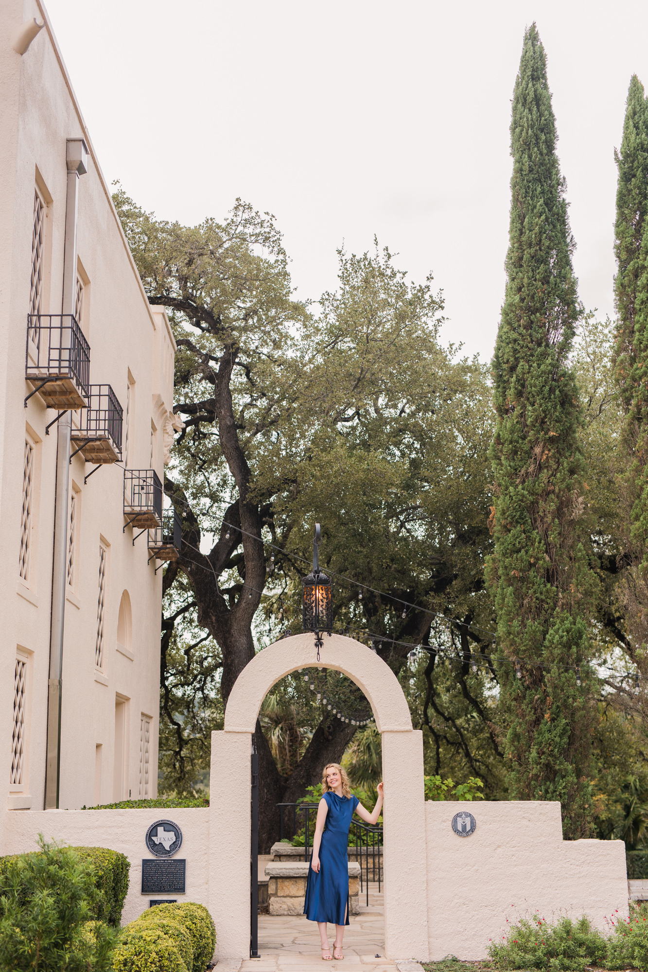 Laguna Gloria Senior Photos Austin Texas