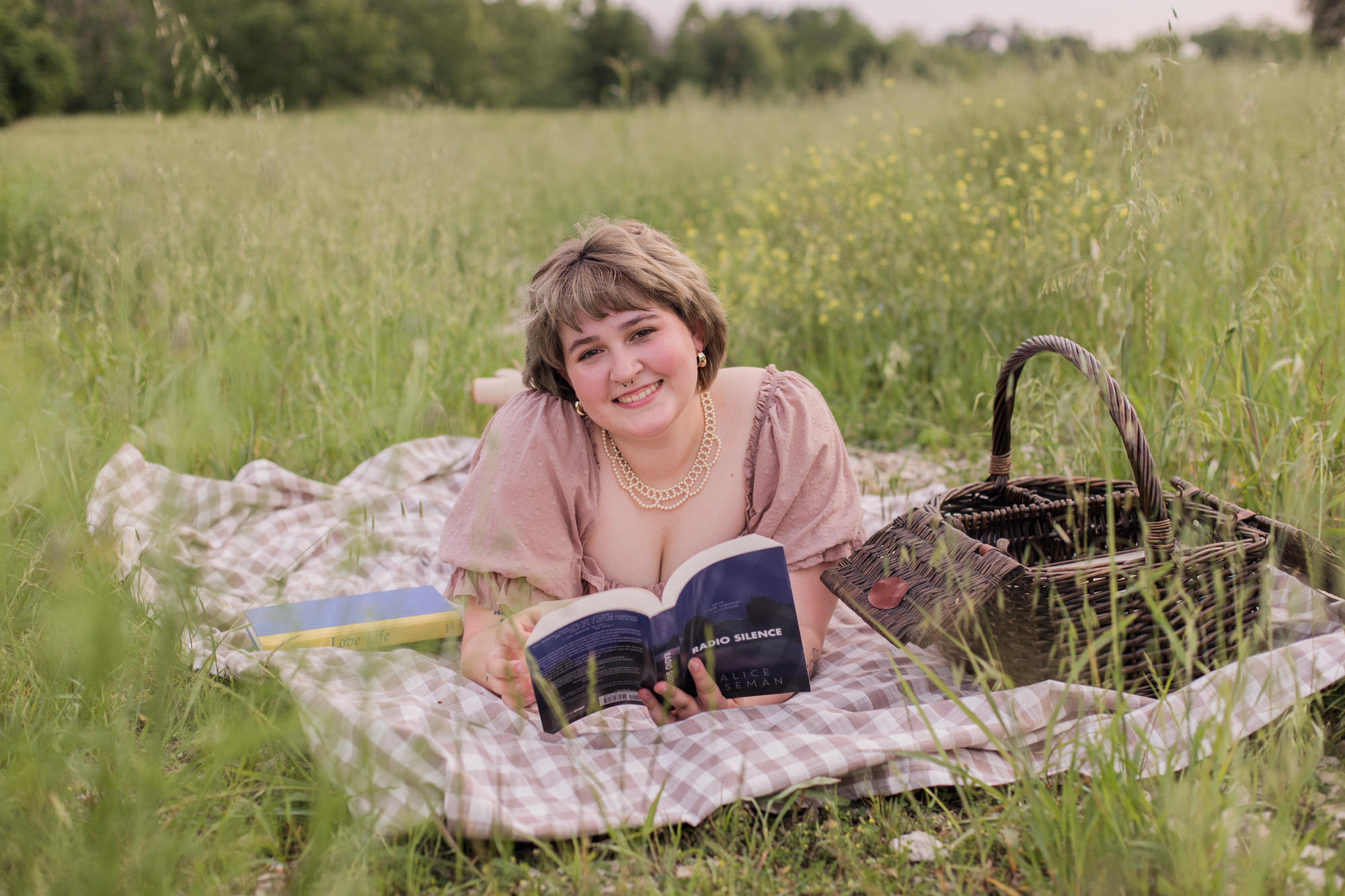 Kaitlynn wanted her photos to have a cottage core, forest, fairy, ethereal vibe. 
