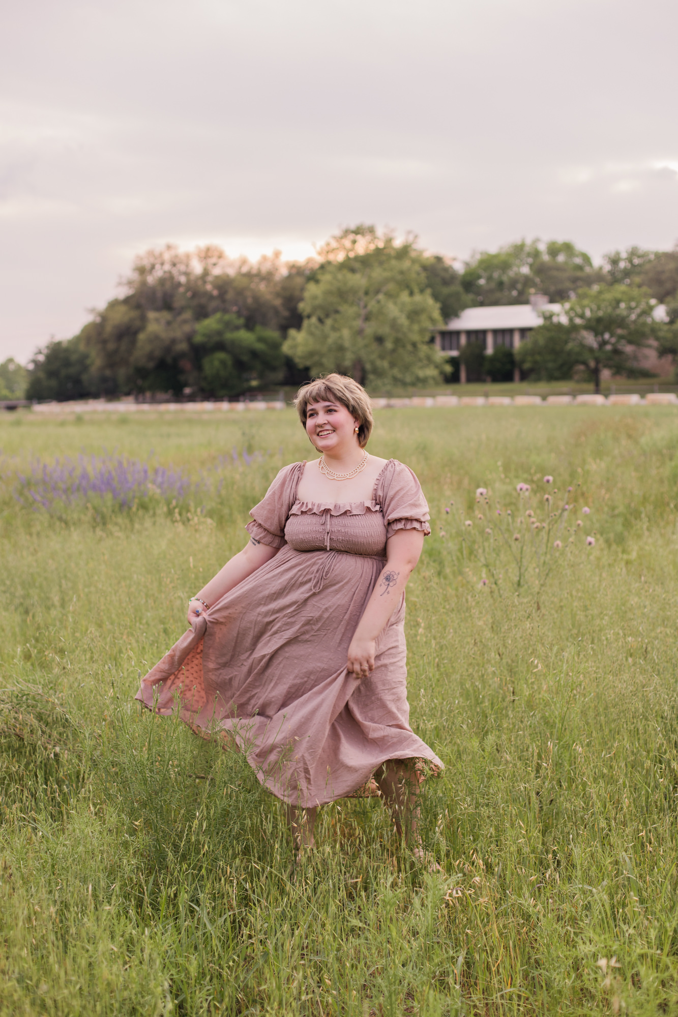 Kaitlynn wanted her photos to have a cottage core, forest, fairy, ethereal vibe. 