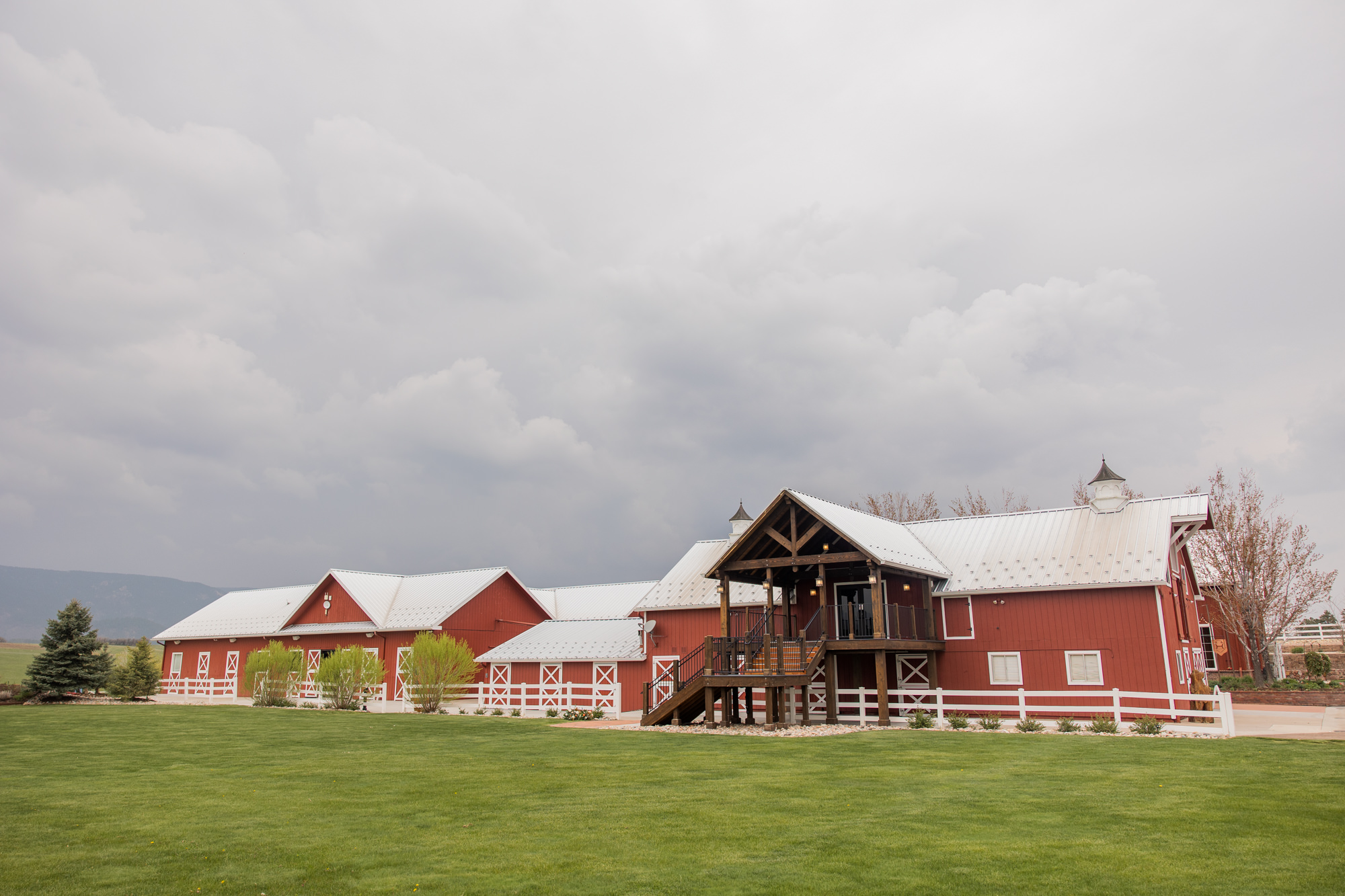 Destination Wedding at Crooked Willow Farms in Larkspur, Colorado