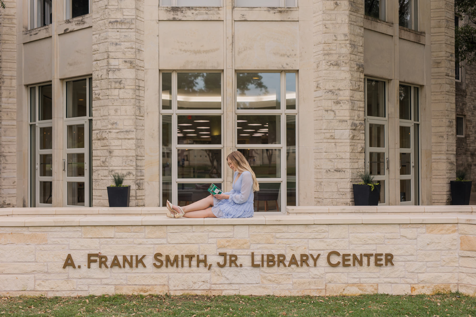 Frank Smith Jr. Library Grad Photos