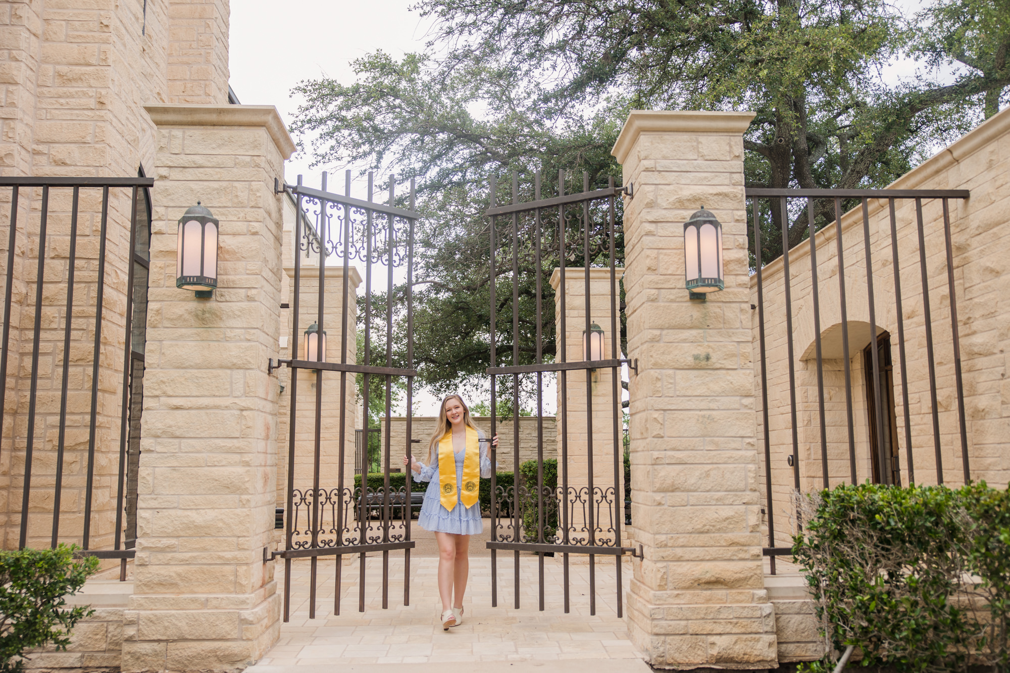 Chapel Southwestern University Georgetown Texas Senior Grad Photos