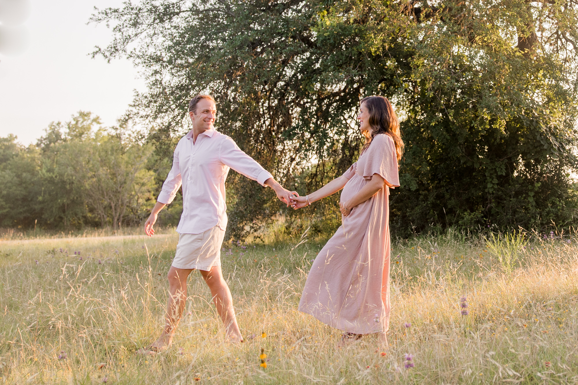 Wildflower Sunset Maternity Photos 