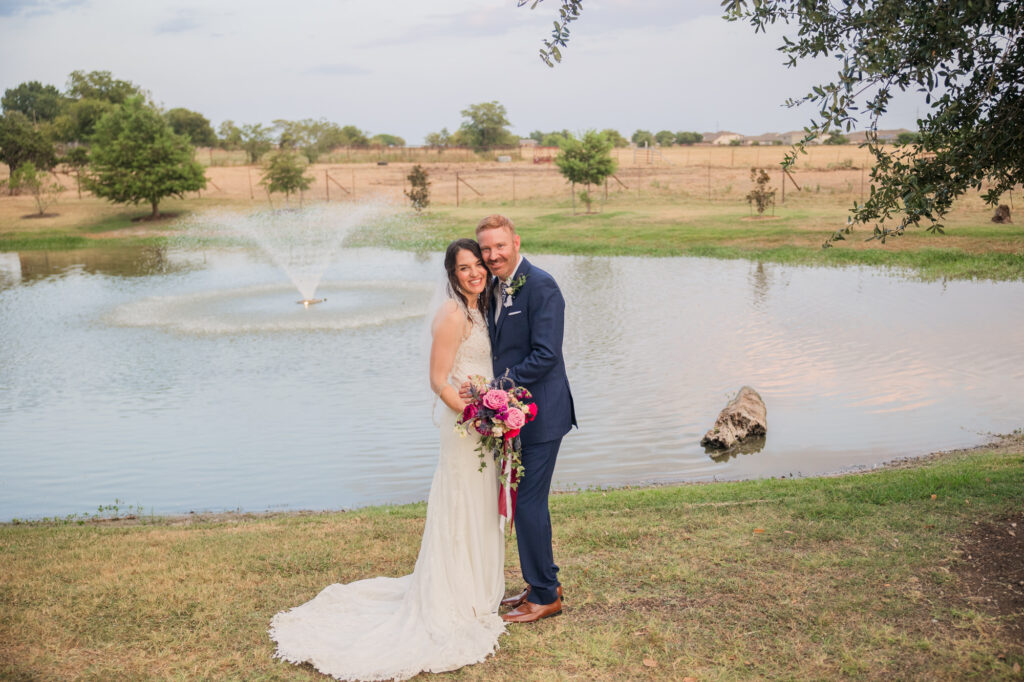 Summer Wedding at Lone Oak Barn