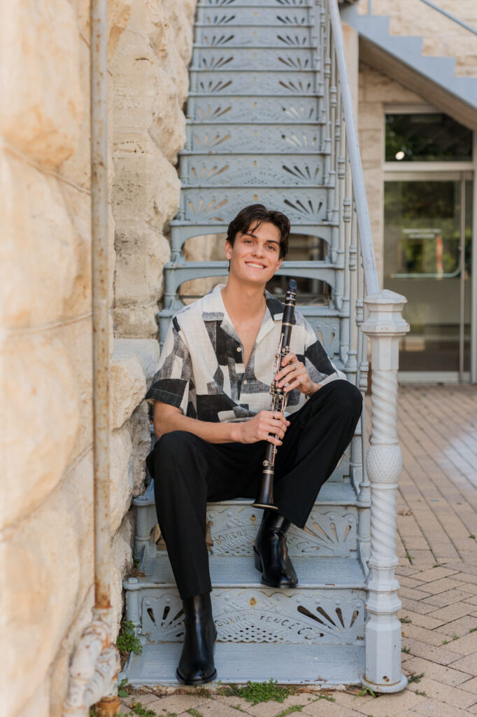 senior pictures with and instrument