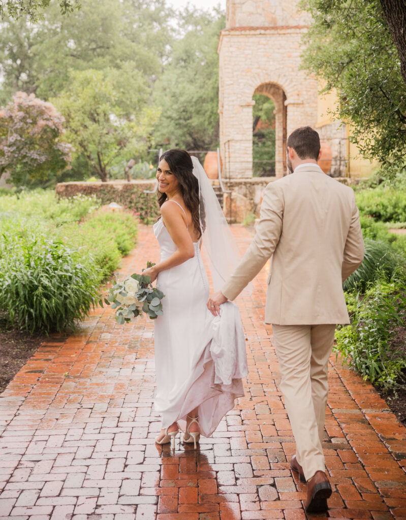 How to Handle Bad Weather on Your Wedding Day