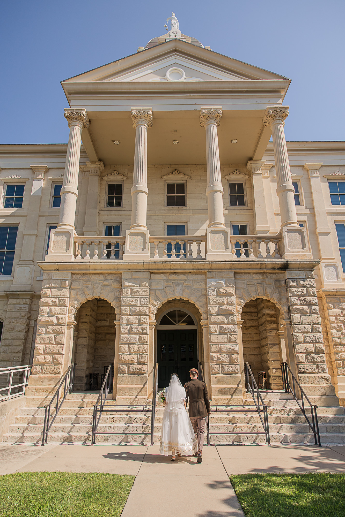 Belton Texas Courthouse Elopement