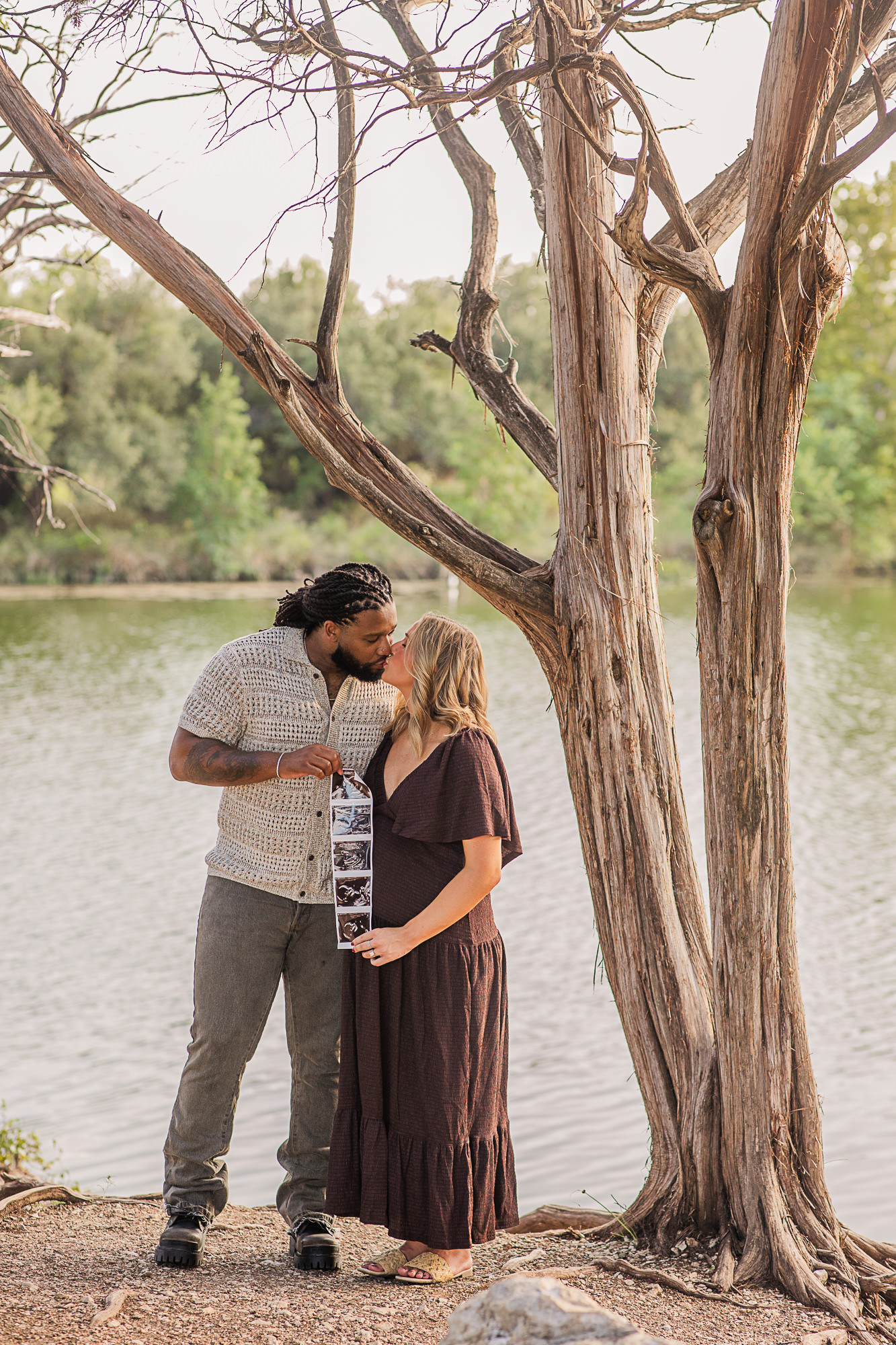 Brushy Creek Lake Park Austin Maternity Photos