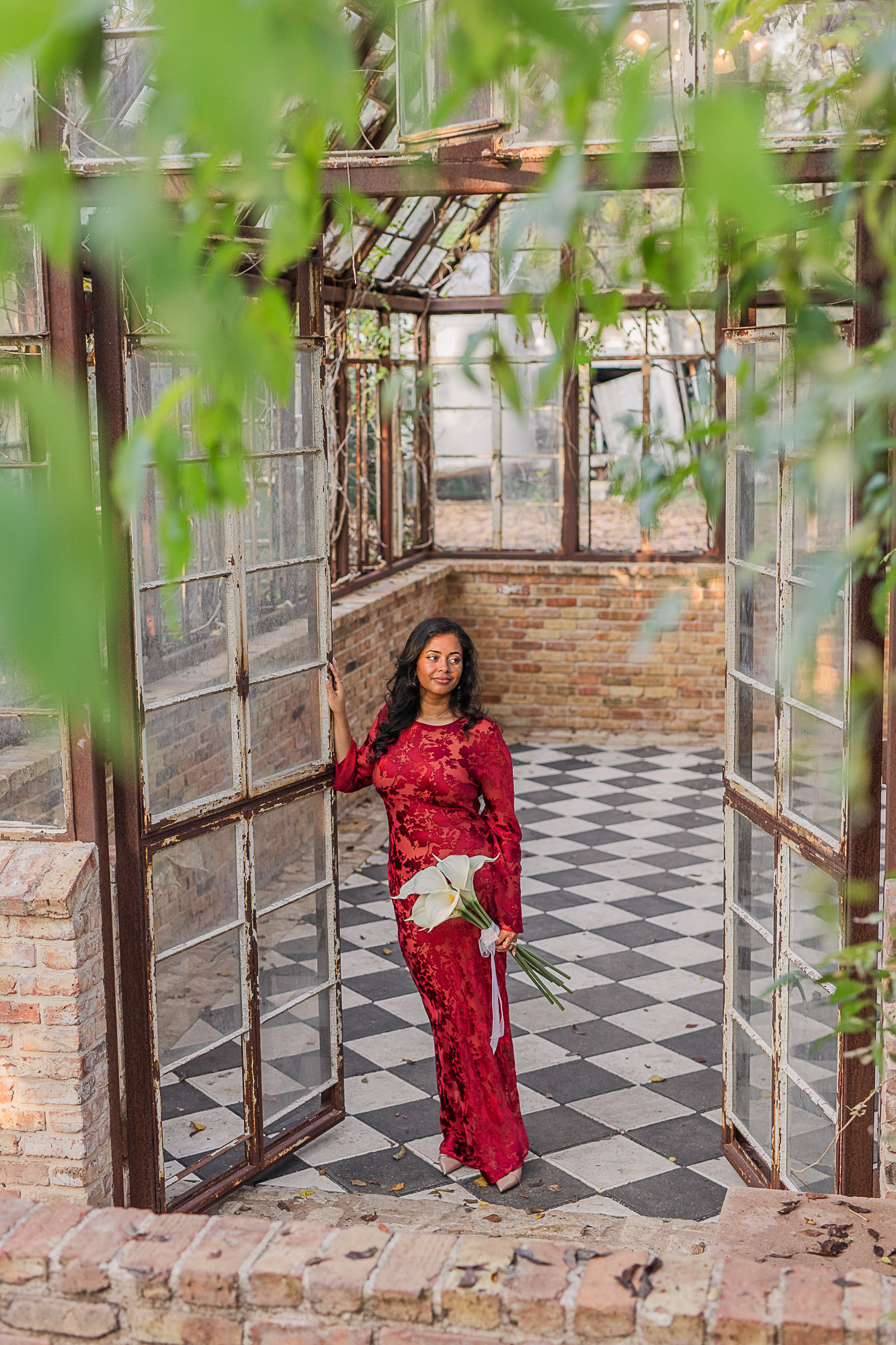 Sekrit Theater greenhouse couples photos, bride & groom