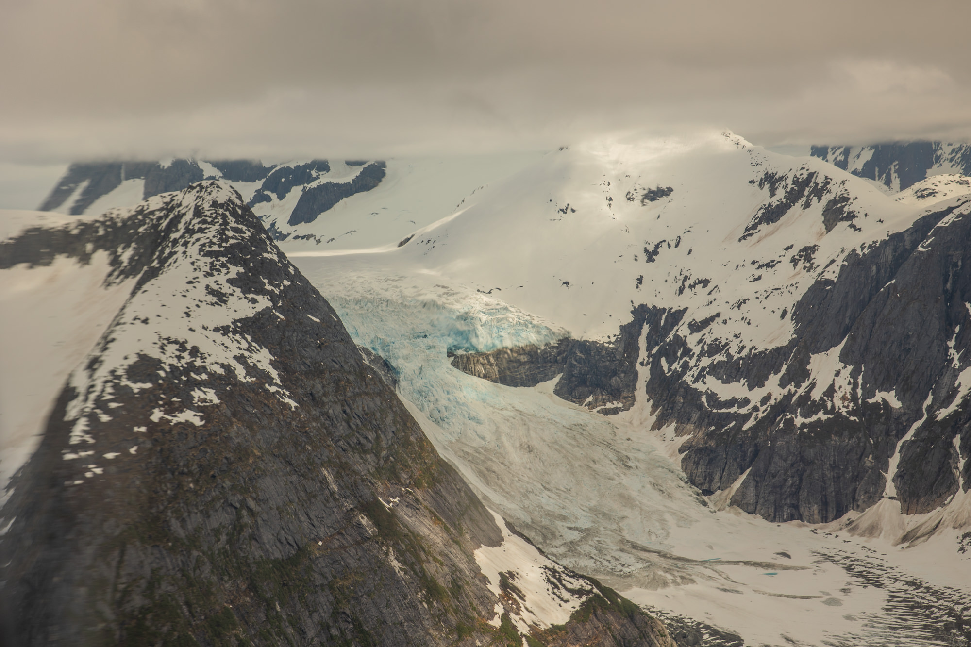 Juneau Seaplane ride over glaciers